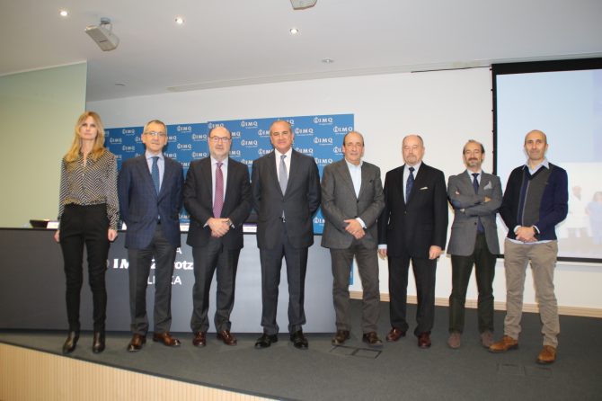 Cirugia Robotica en Urologia Clinica Decimo Aniversario