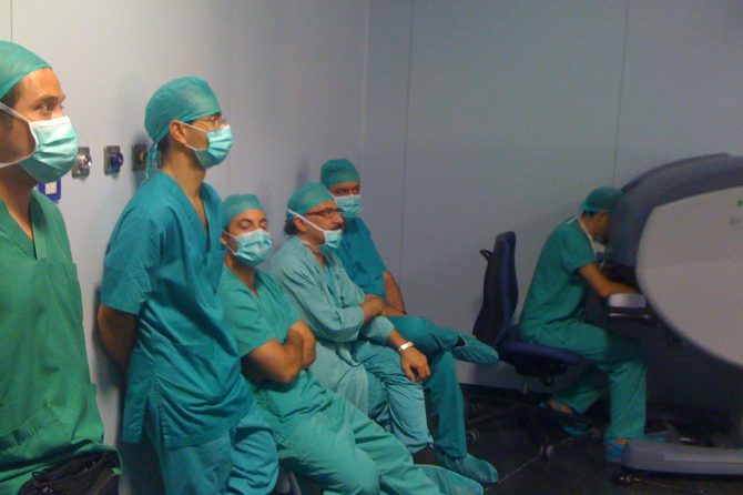 Quinto curso de cirugía robótica