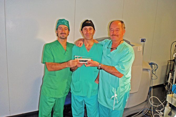 El cistoscopio de plata para Urología Clínica