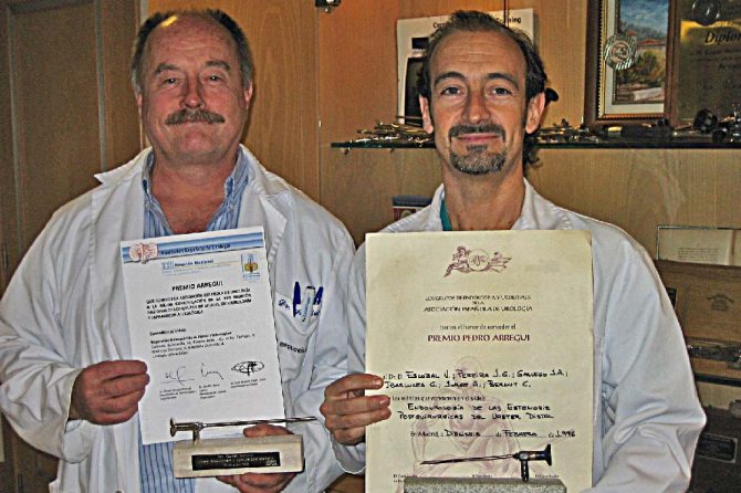 Dos Cistoscopios De Plata En Urologia Clinica Bilbao