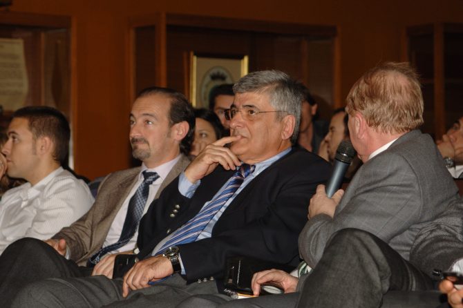 Urología Clínica Apoyando La Formación Continuada De Los Residentes